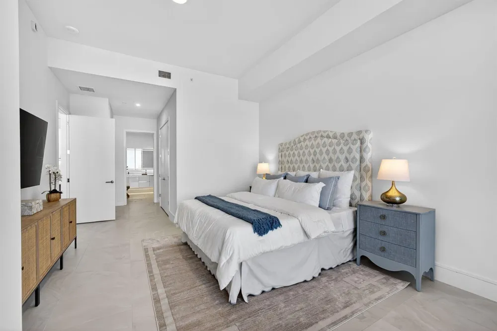 220 Lake Shore Drive #605 Lake Park, FL 33403