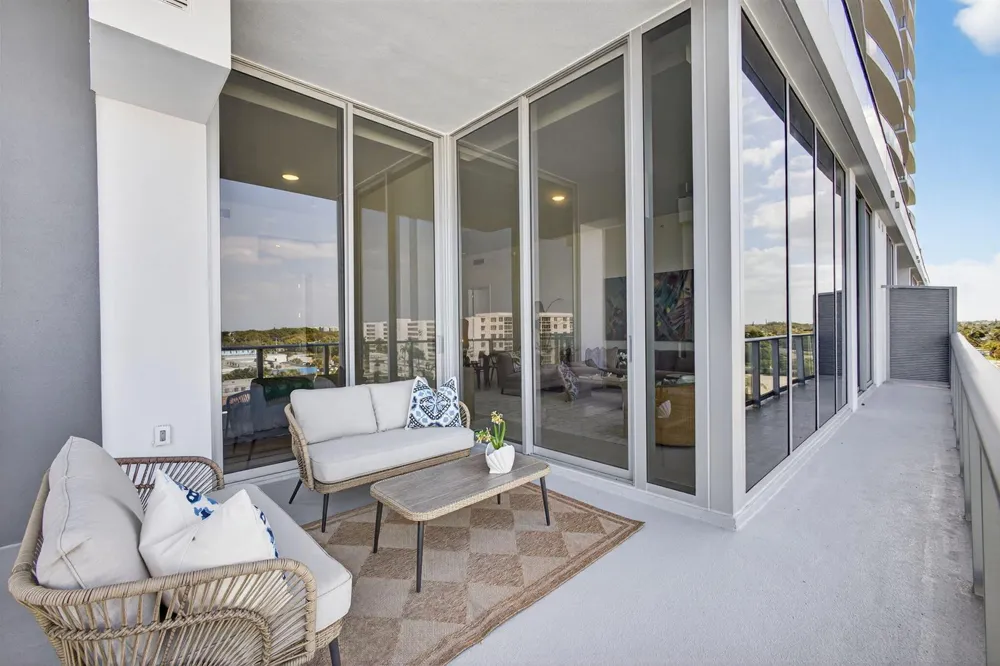 220 Lake Shore Drive #605 Lake Park, FL 33403