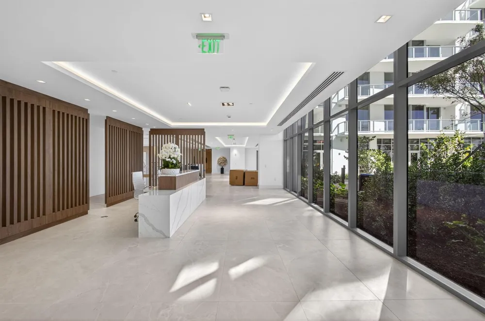 220 Lake Shore Drive #605 Lake Park, FL 33403