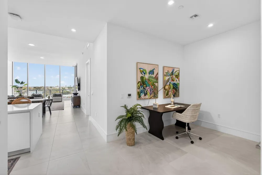 220 Lake Shore Drive #605 Lake Park, FL 33403