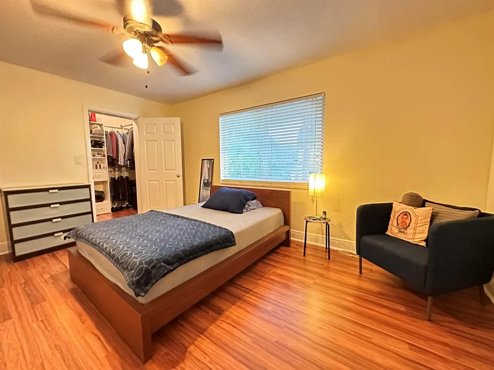 5811 NE 14th Road #1 Fort Lauderdale, FL 33334
