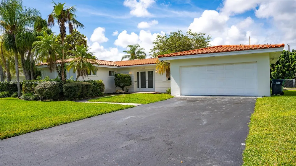 15340 SW 85th Ave Palmetto Bay, FL 33157