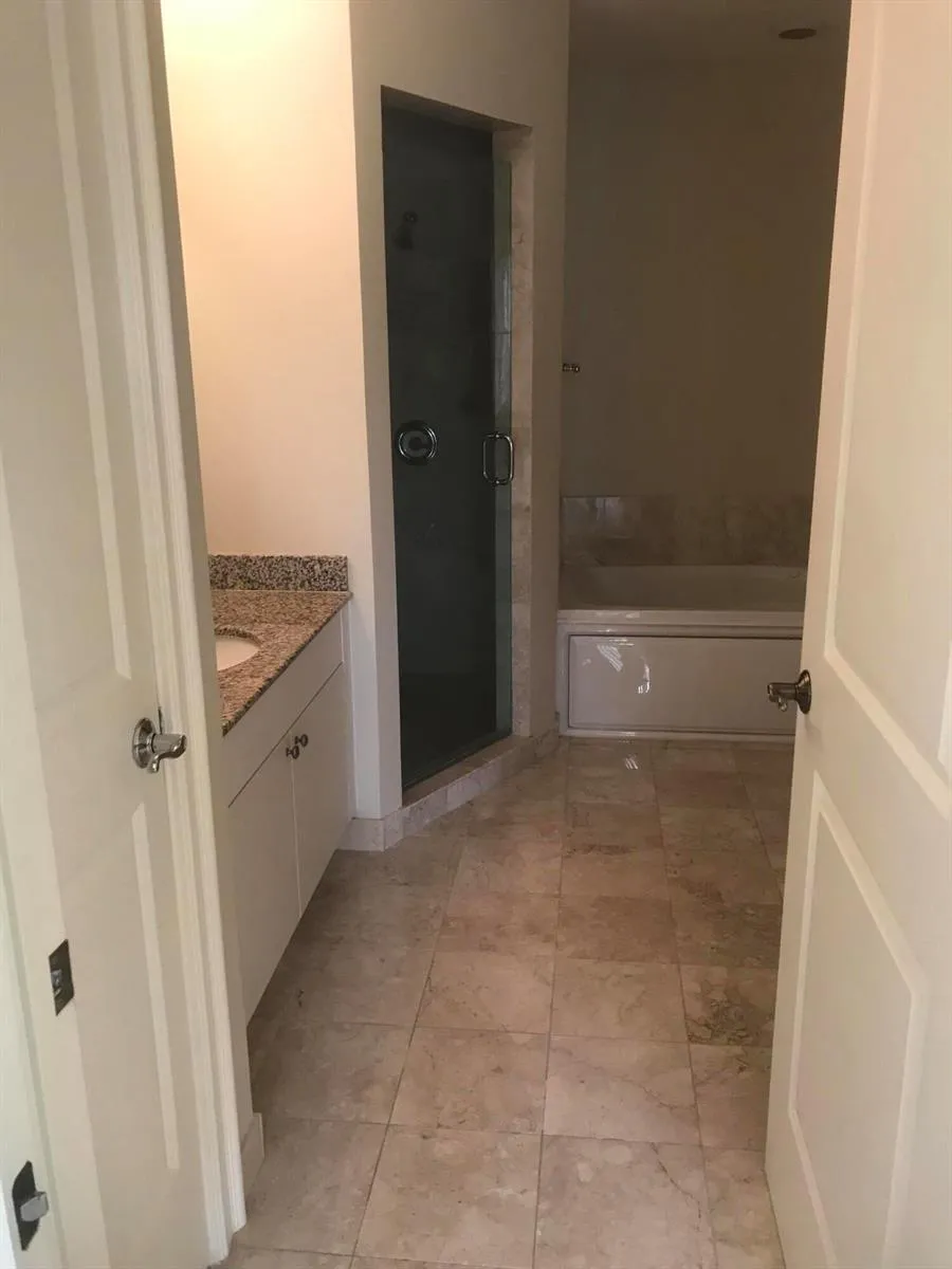 16102 Emerald Estates Drive #212 Weston, FL 33331