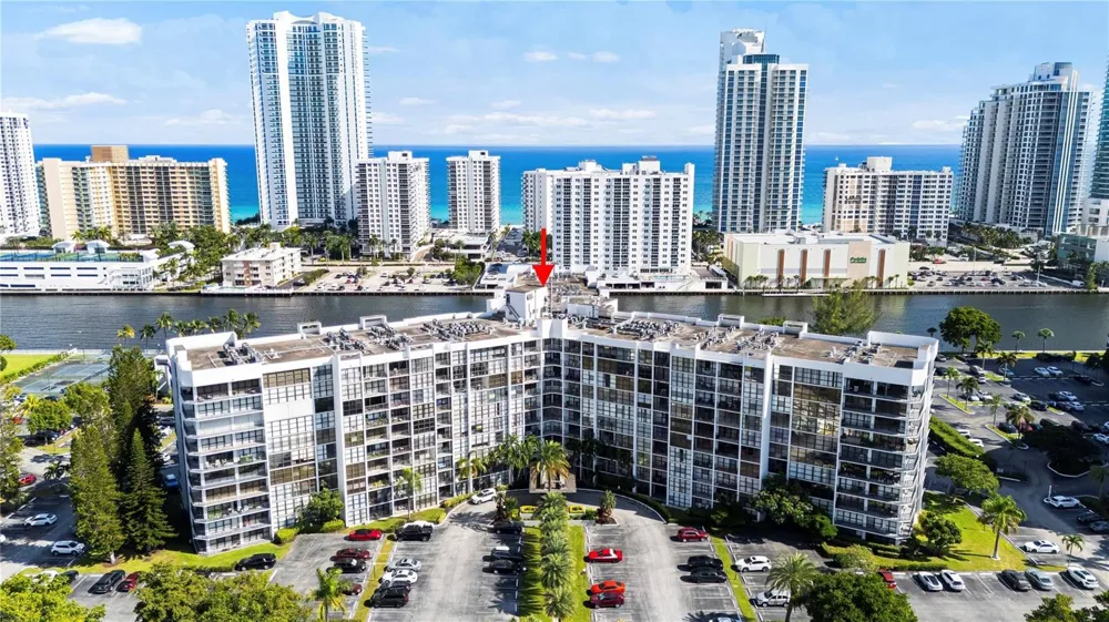 800 Parkview Drive #718 Hallandale Beach, FL 33009
