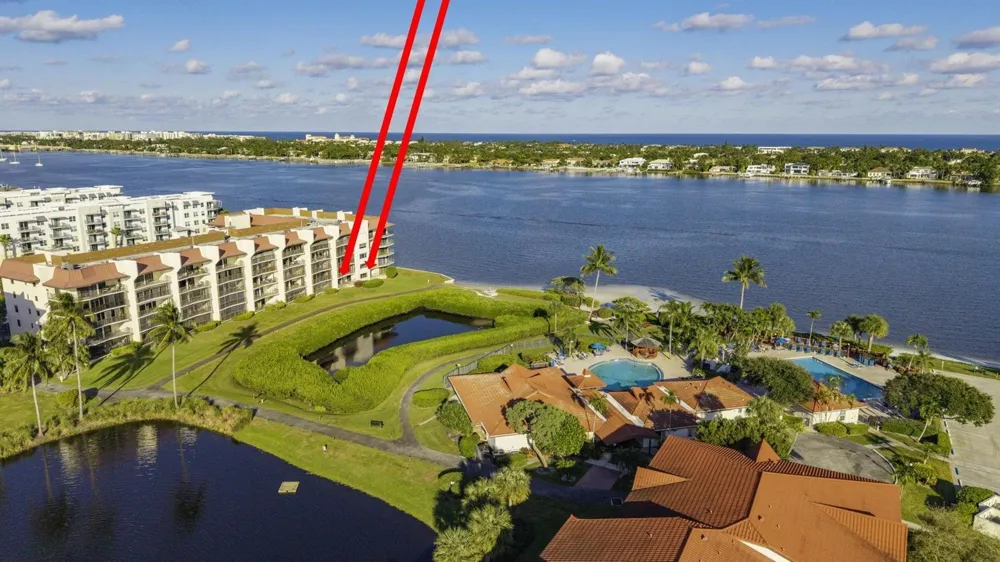 7020 Half Moon Circle #105 Hypoluxo, FL 33462