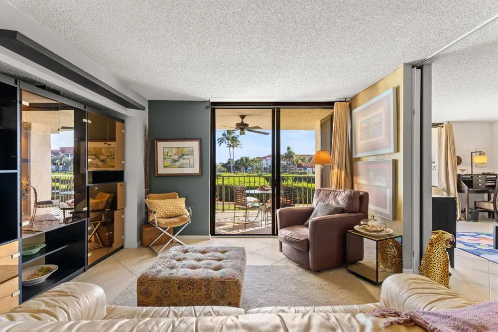 7020 Half Moon Circle #105 Hypoluxo, FL 33462