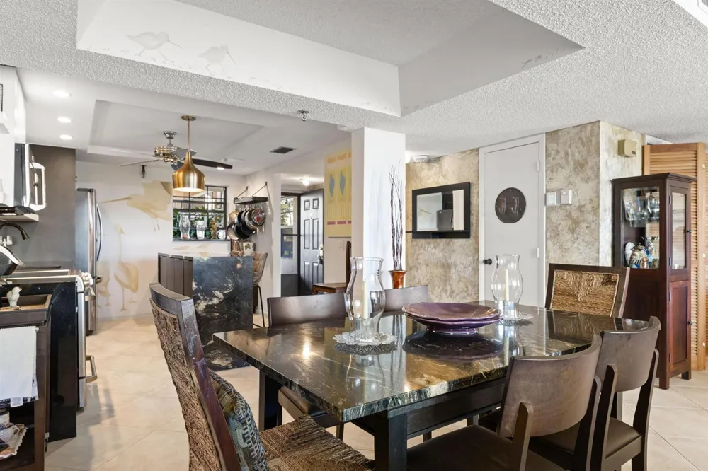 7020 Half Moon Circle #105 Hypoluxo, FL 33462