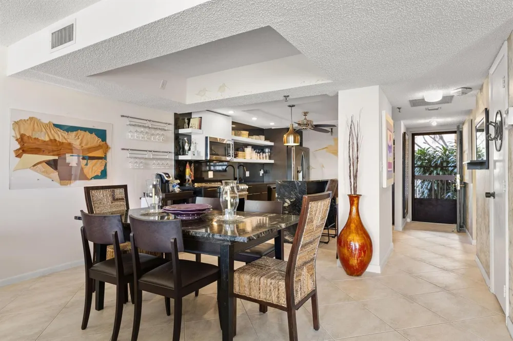 7020 Half Moon Circle #105 Hypoluxo, FL 33462