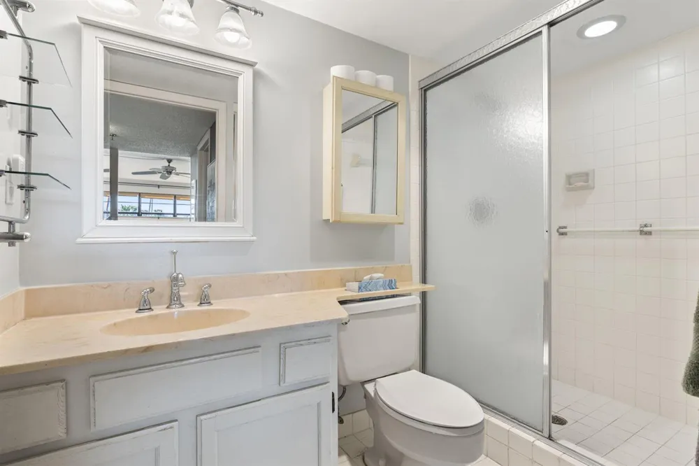 7020 Half Moon Circle #105 Hypoluxo, FL 33462