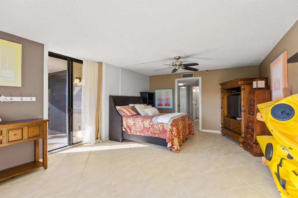 7020 Half Moon Circle #105 Hypoluxo, FL 33462