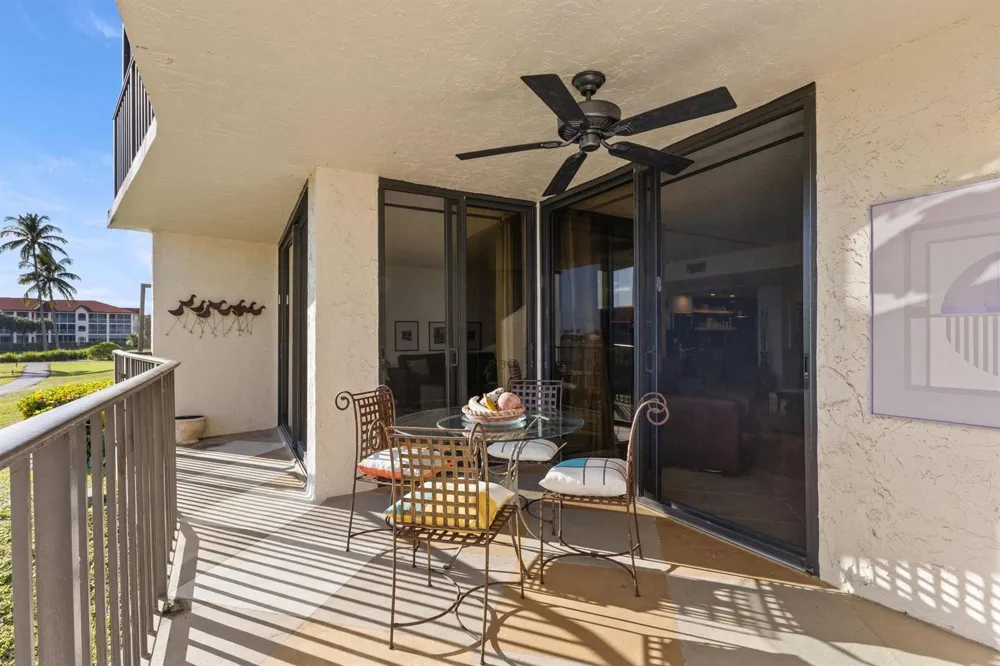 7020 Half Moon Circle #105 Hypoluxo, FL 33462