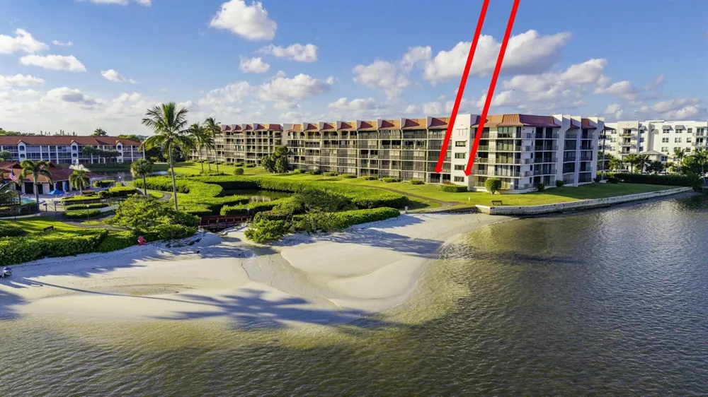 7020 Half Moon Circle #105 Hypoluxo, FL 33462