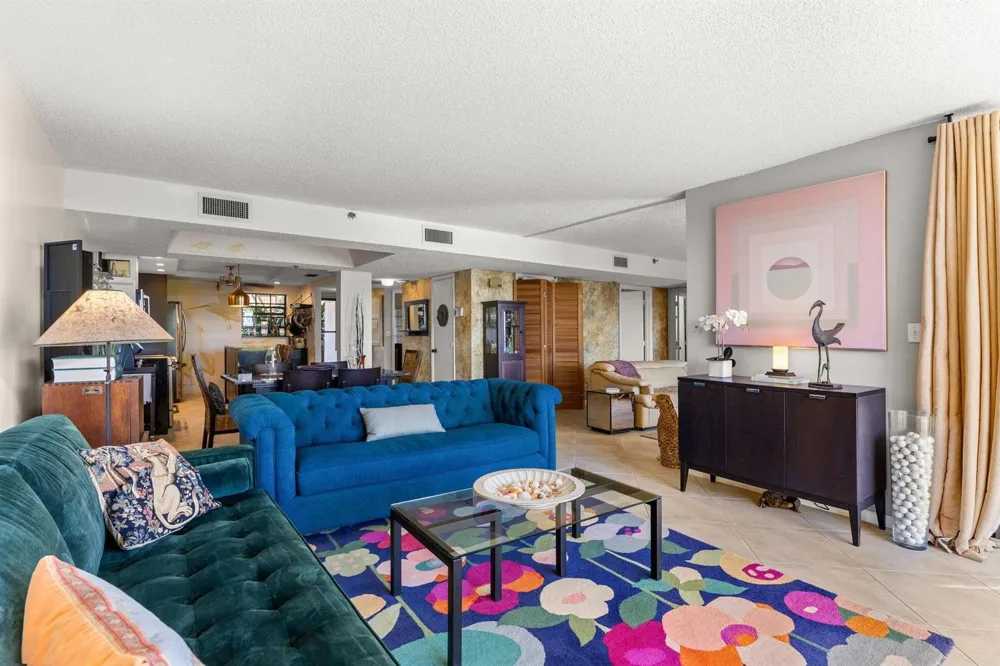 7020 Half Moon Circle #105 Hypoluxo, FL 33462