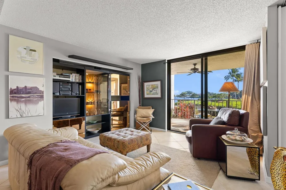 7020 Half Moon Circle #105 Hypoluxo, FL 33462