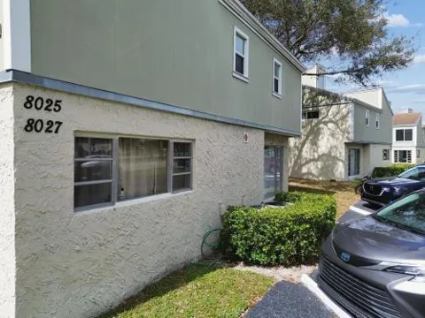 8027 Lagos De Campo Boulevard #A4