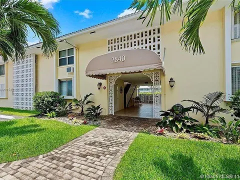 2840 NE 33rd Court #2