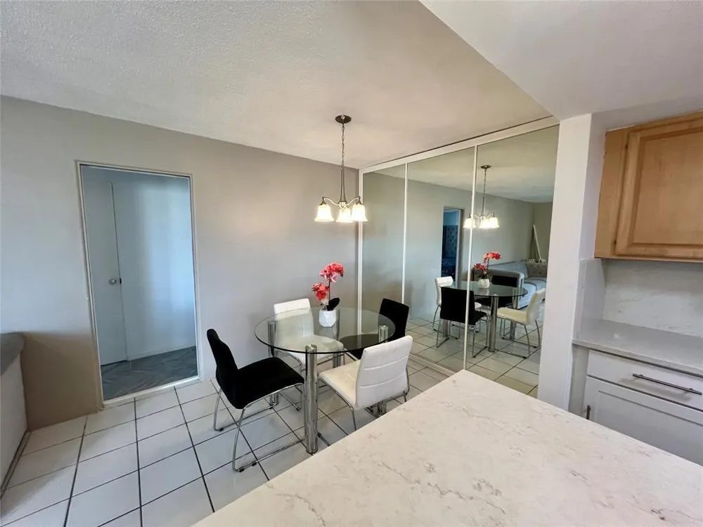 2840 NE 33rd Court #2 Fort Lauderdale, FL 33306