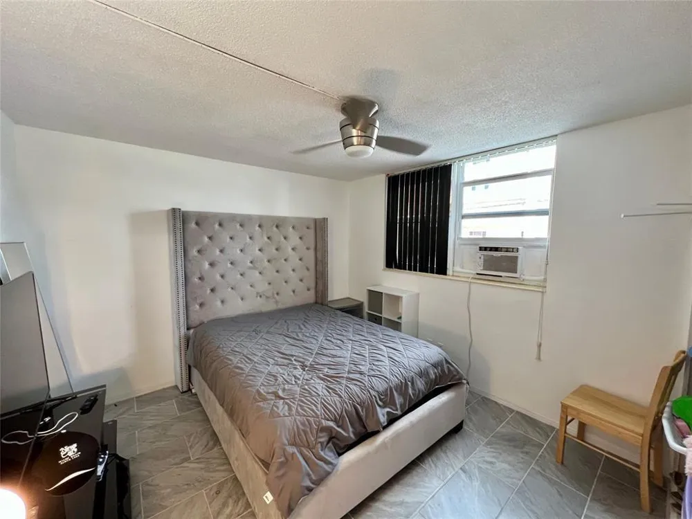 2840 NE 33rd Court #2 Fort Lauderdale, FL 33306