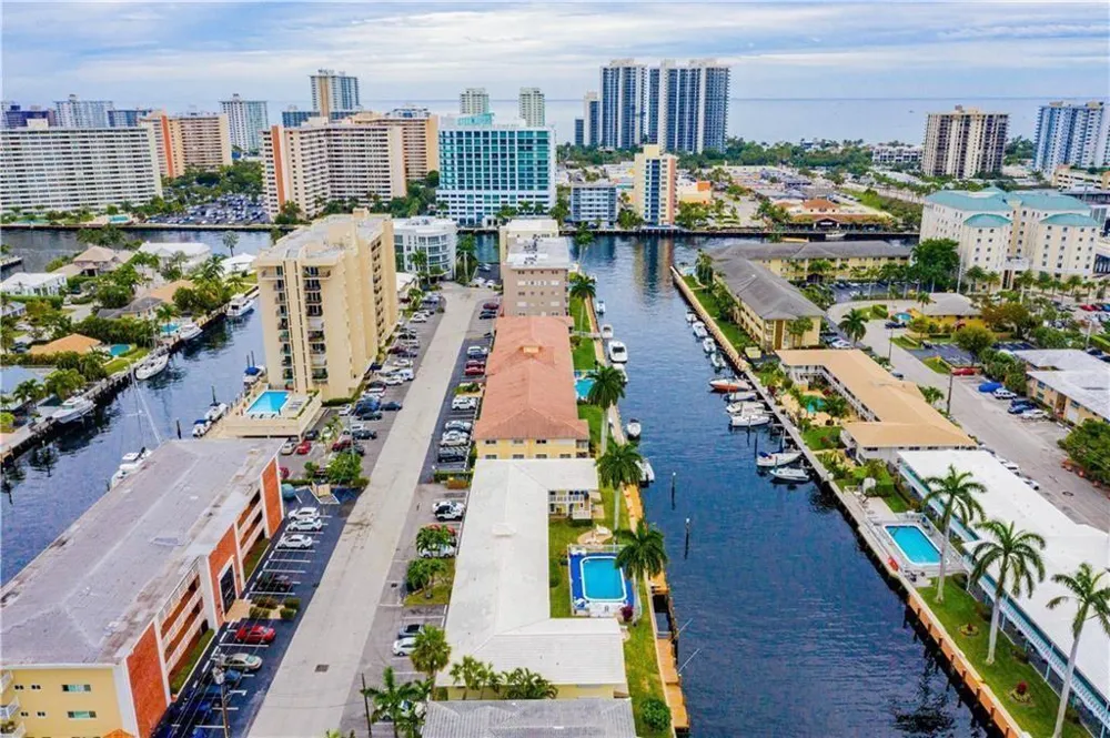 2840 NE 33rd Court #2 Fort Lauderdale, FL 33306