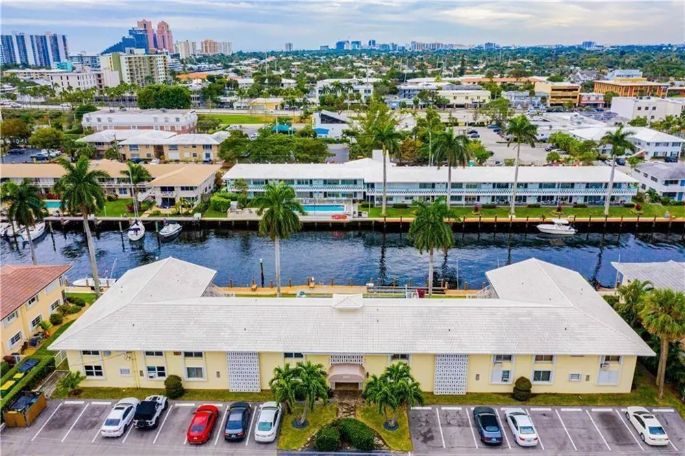 2840 NE 33rd Court #2 Fort Lauderdale, FL 33306