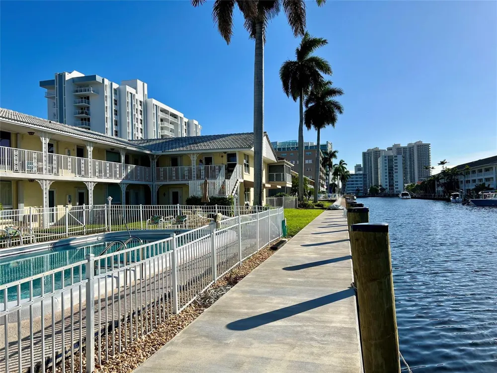 2840 NE 33rd Court #2 Fort Lauderdale, FL 33306