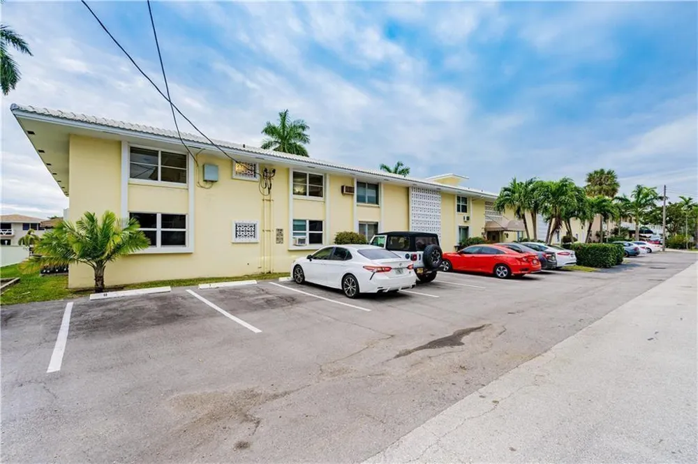 2840 NE 33rd Court #2 Fort Lauderdale, FL 33306