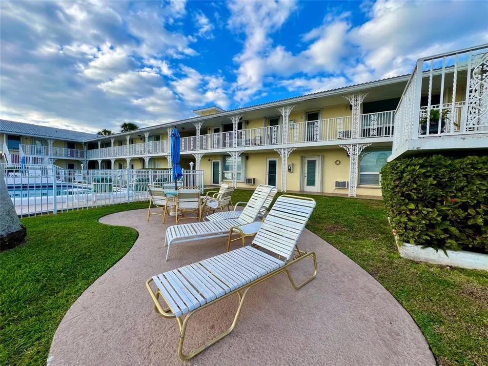 2840 NE 33rd Court #2 Fort Lauderdale, FL 33306