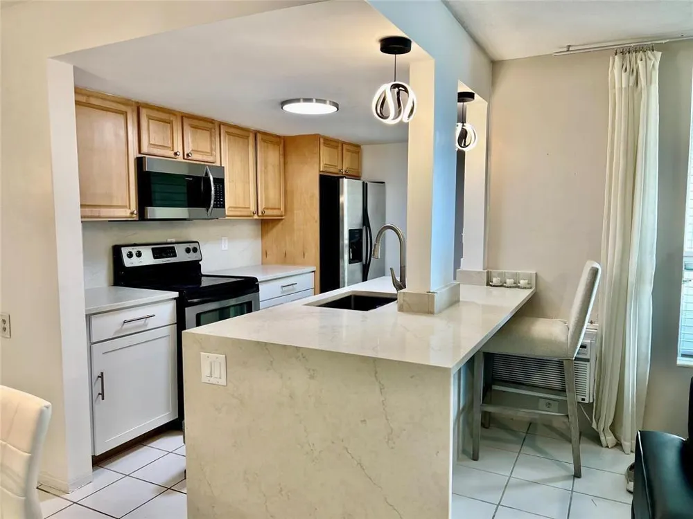 2840 NE 33rd Court #2 Fort Lauderdale, FL 33306