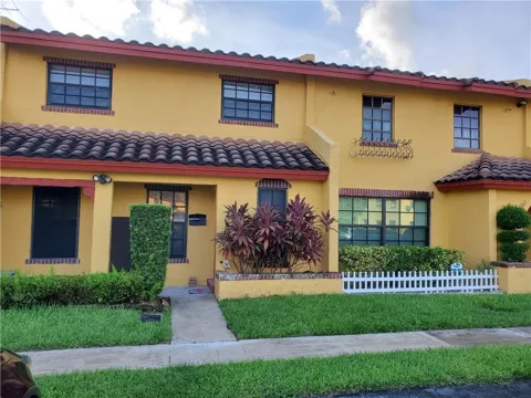2743 NW 47th Terrace #604