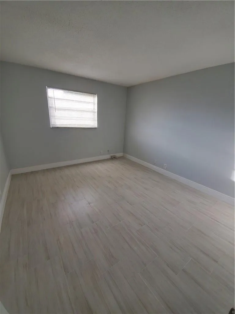 2743 NW 47th Terrace #604 Lauderdale Lakes, FL 33313