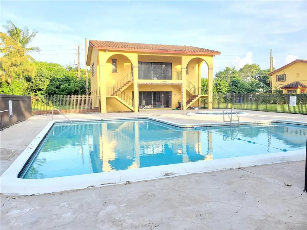 2743 NW 47th Terrace #604 Lauderdale Lakes, FL 33313