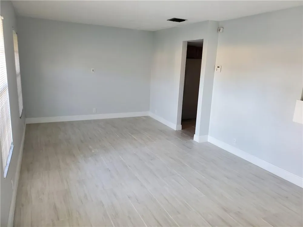 2743 NW 47th Terrace #604 Lauderdale Lakes, FL 33313