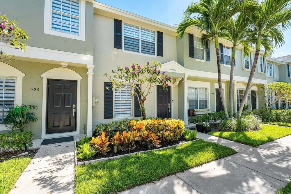834 Kokomo Key Lane Delray Beach, FL 33483