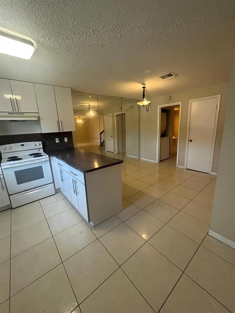 5821 Swordfish Court #B Tamarac, FL 33319