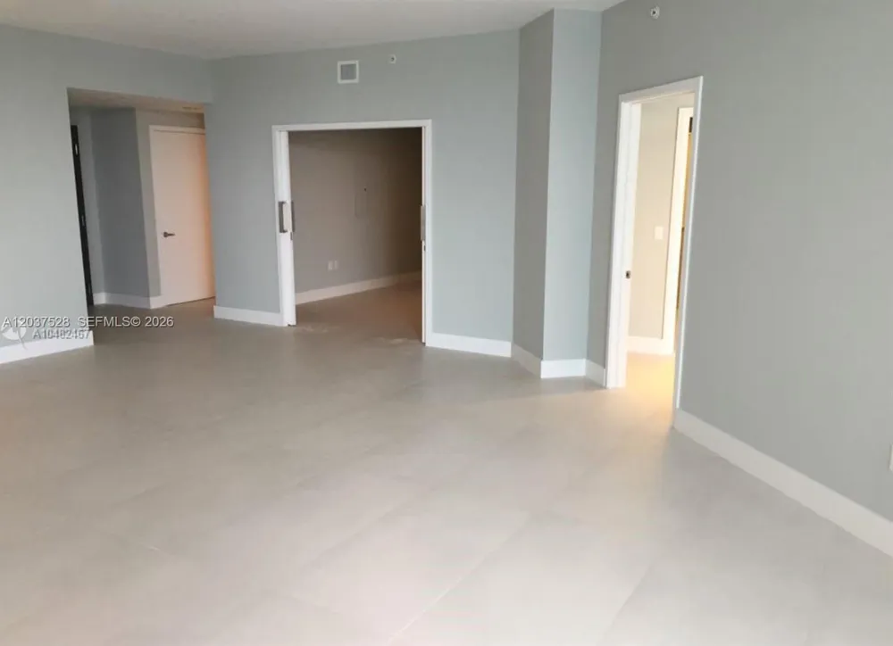 17301 Biscayne Blvd #1604 North Miami Beach, FL 33160