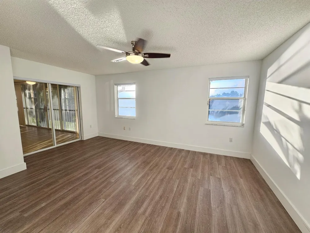 9637 Shadybrook Drive #201 Boynton Beach, FL 33437