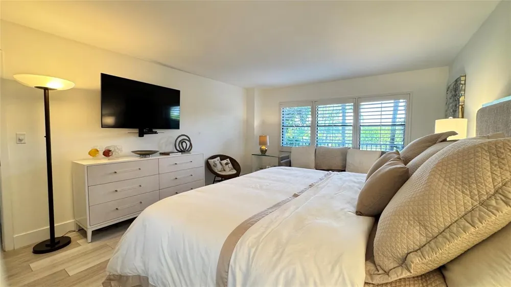 5100 Ocean Boulevard #313 Lauderdale By The Sea, FL 33308