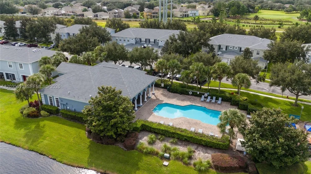 9395 Flowering Cottonwood Orlando, FL 32832