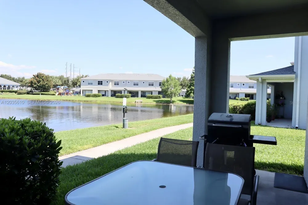 9395 Flowering Cottonwood Orlando, FL 32832