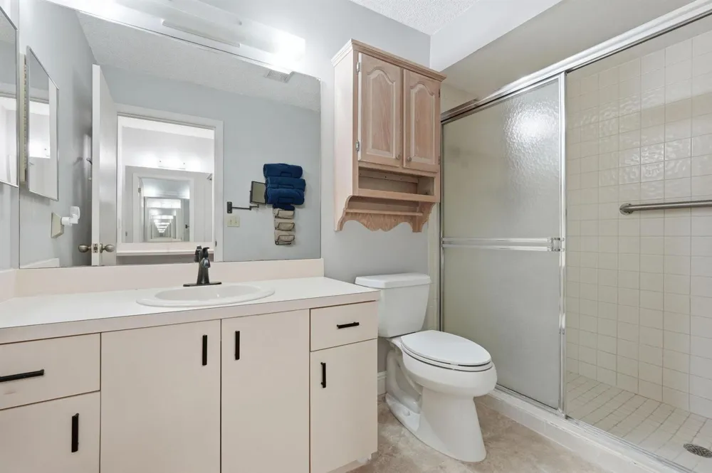 6901 SE Constitution Boulevard #102 Hobe Sound, FL 33455