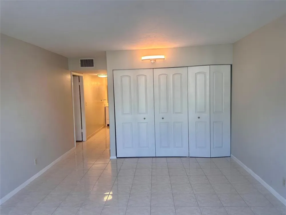 1149 Hillsboro Mile #309 Hillsboro Beach, FL 33062