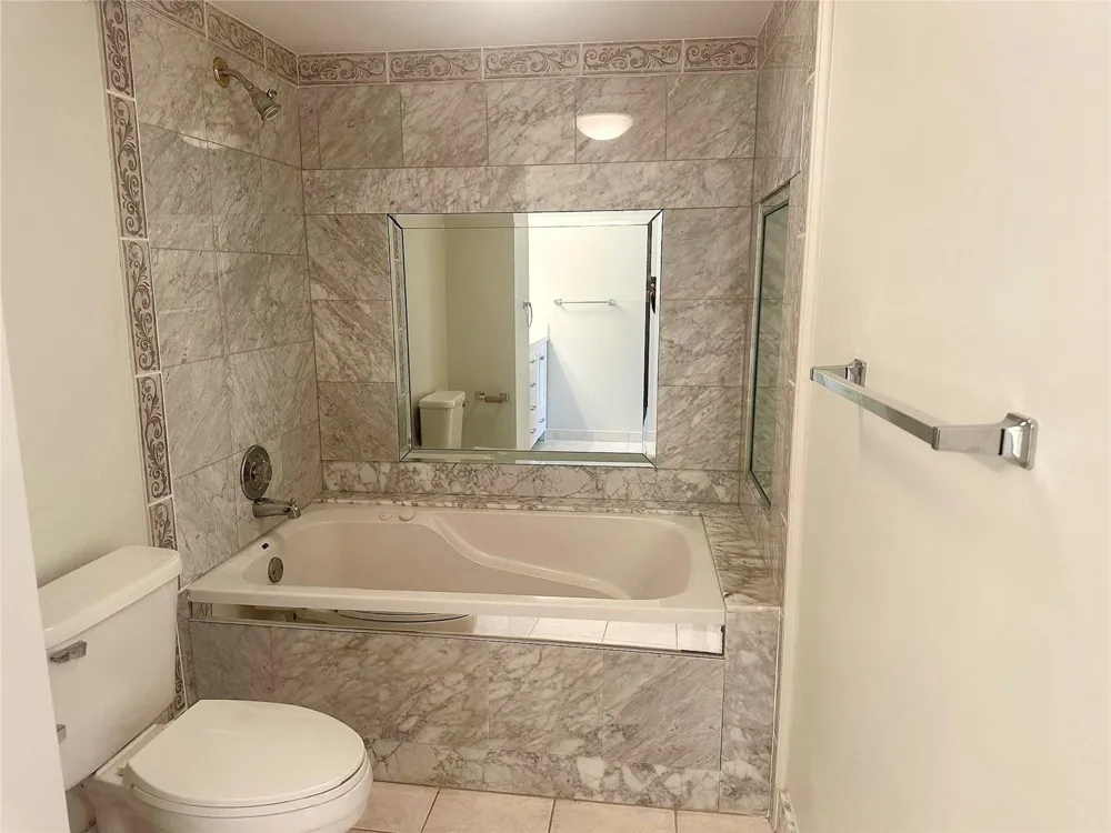 1149 Hillsboro Mile #309 Hillsboro Beach, FL 33062