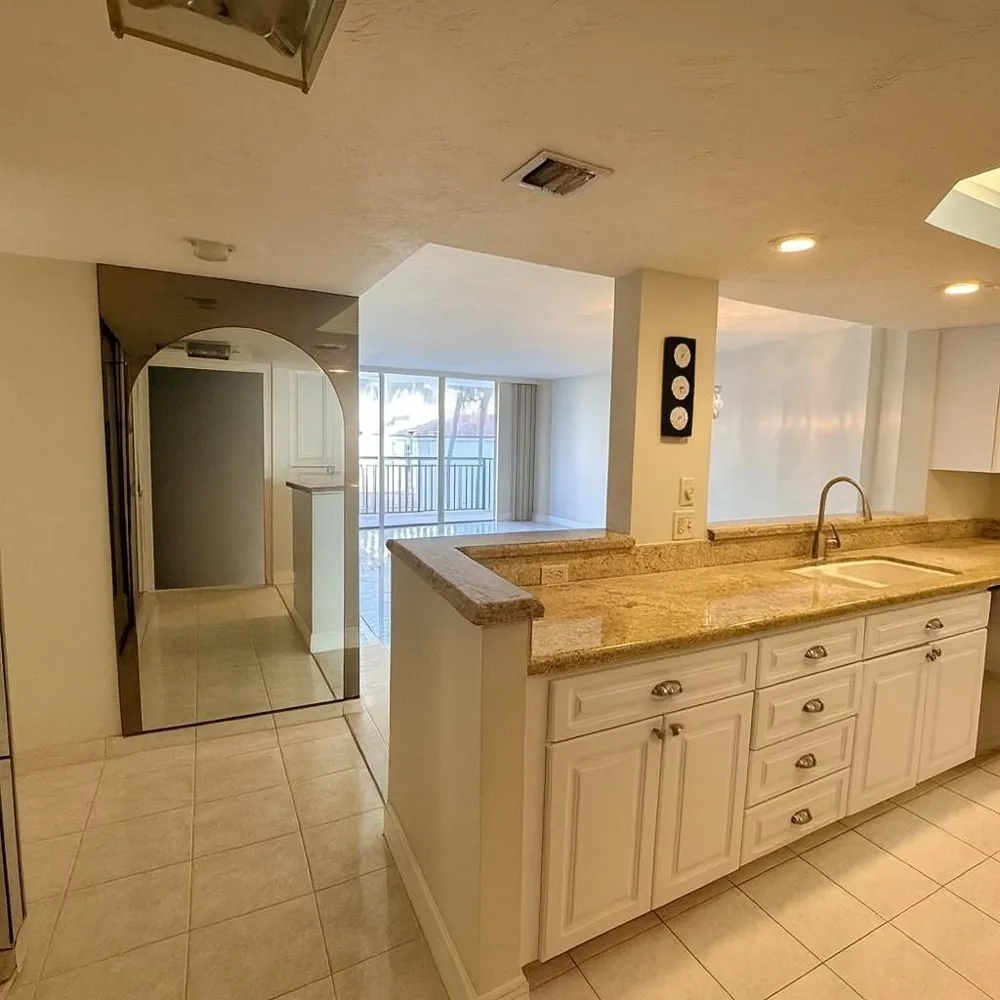 1149 Hillsboro Mile #309 Hillsboro Beach, FL 33062
