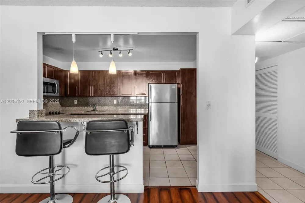 19370 Collins Ave #823 Sunny Isles Beach, FL 33160