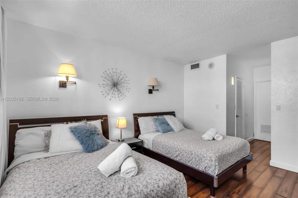 19370 Collins Ave #823 Sunny Isles Beach, FL 33160