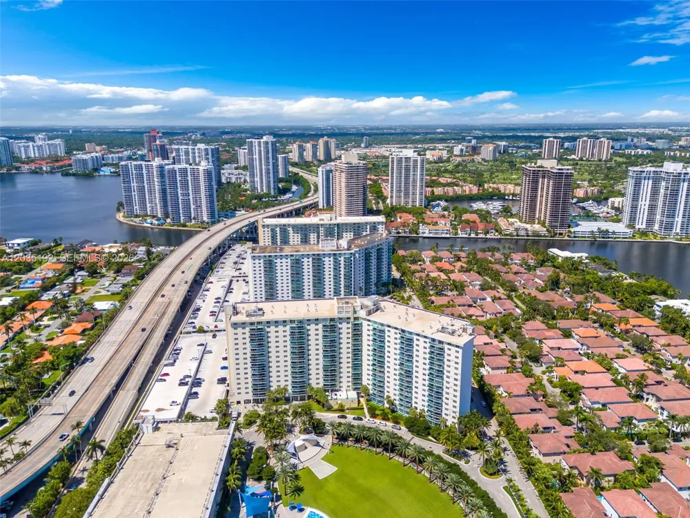 19370 Collins Ave #823 Sunny Isles Beach, FL 33160