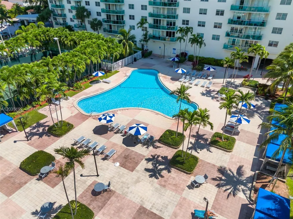 19370 Collins Ave #823 Sunny Isles Beach, FL 33160