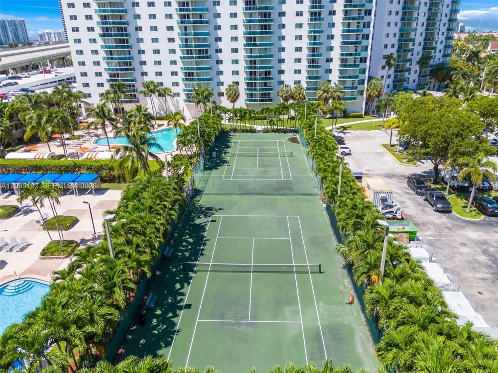 19370 Collins Ave #823 Sunny Isles Beach, FL 33160