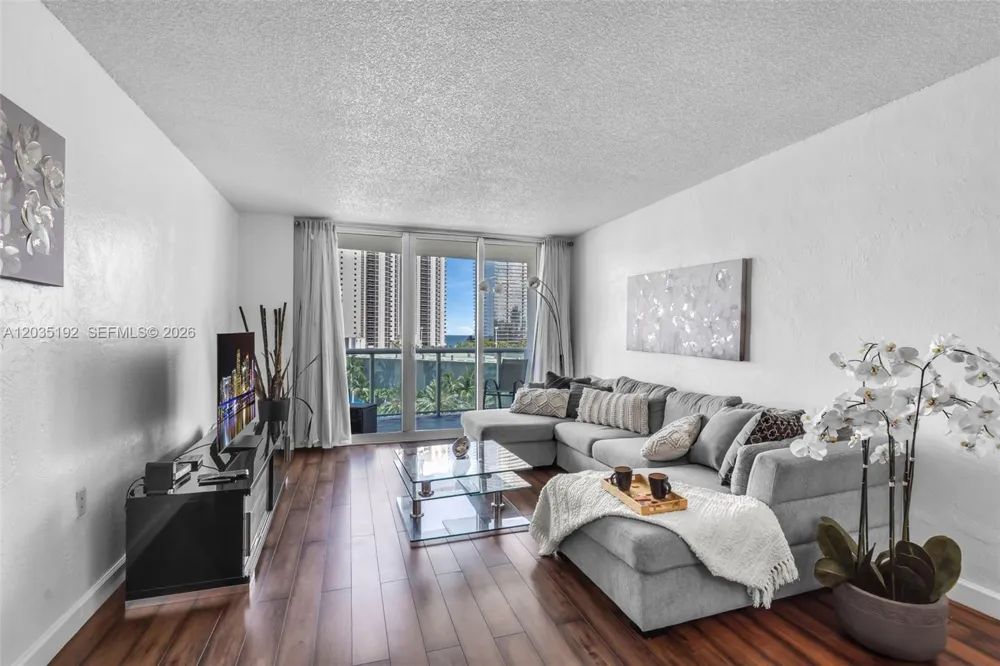 19370 Collins Ave #823 Sunny Isles Beach, FL 33160