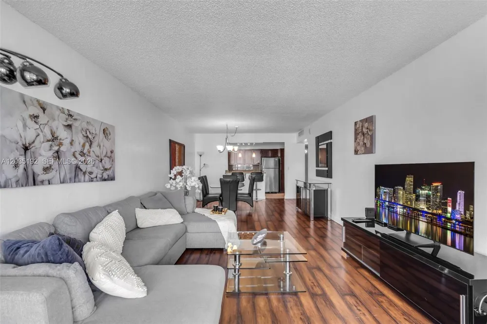 19370 Collins Ave #823 Sunny Isles Beach, FL 33160